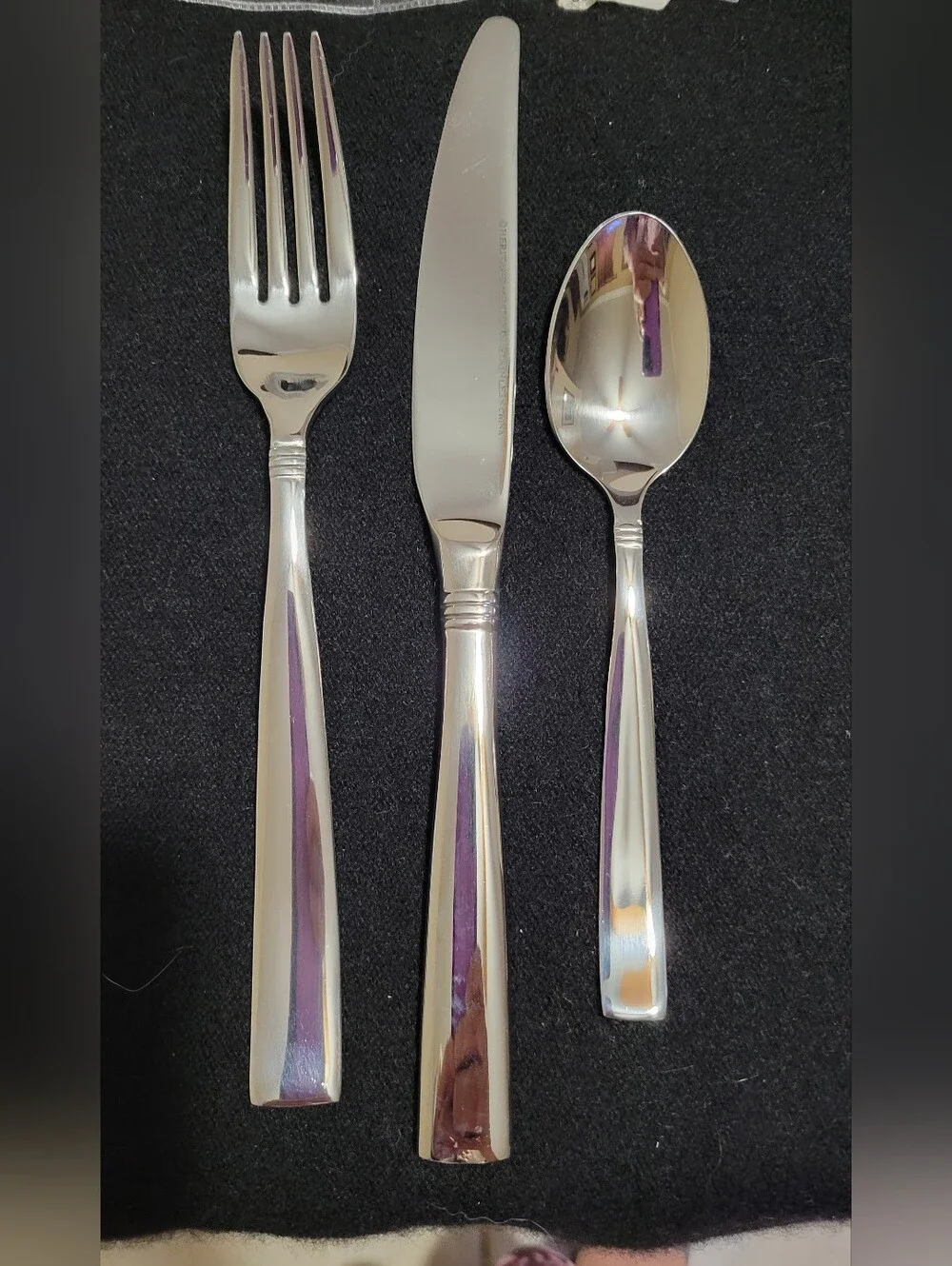 Heritage Mint Ltd Simplicity 18/0 Stainless Steel Flatware NIP 42 Piece Set